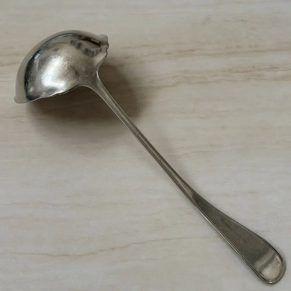 Antique 1908 Wm Rogers Garrick Silverplate Soup Ladle 11” Long Handle Serving